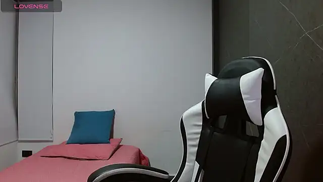 candy rosemaryy online show from February 12, 1:27 am