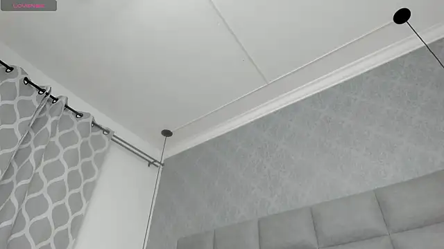 emilyy r online show from February 27, 6:52 pm