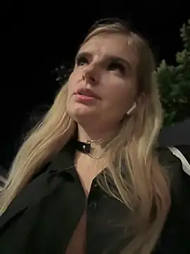 Betsy online show from December 22, 4:06 pm