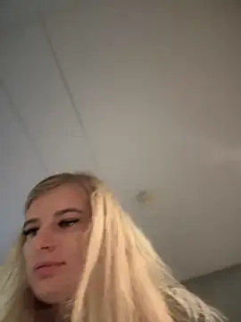 Betsy online show from December 24, 5:27 am