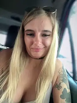 Betsy online show from January 31, 10:10 am