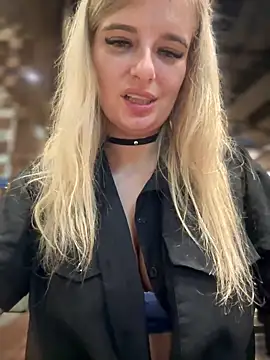 Betsy online show from December 18, 1:45 pm