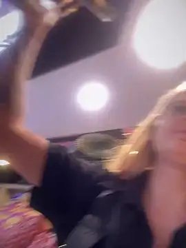 Betsy online show from December 30, 1:58 pm