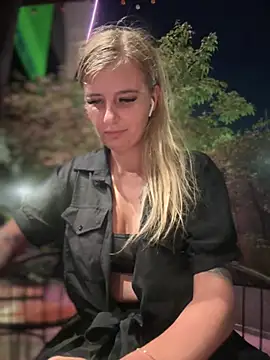 Betsy online show from January 12, 1:48 pm