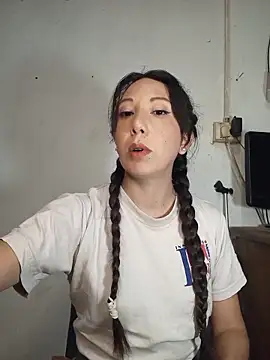 Snapshot of Cristal_azul777 chatting on July 1, 1:06 am Cristal azul777 online show from July 1, 1:06 am