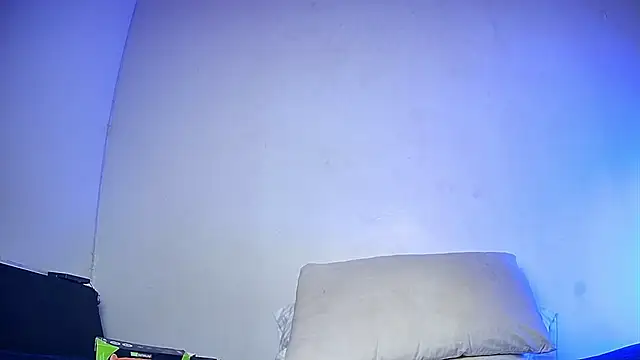 nicolatinboy online show from April 4, 10:38 pm