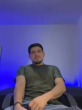 williamsmiiths16 online show from April 19, 1:45 pm