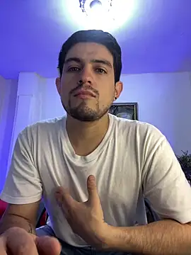 williamsmiiths16 online show from February 8, 2:37 pm