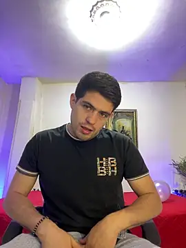 williamsmiiths16 online show from February 2, 2:27 pm