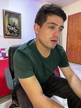 williamsmiiths16 online show from December 23, 6:12 am