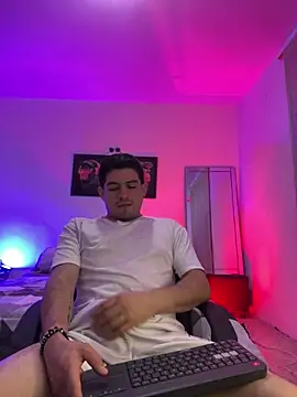 williamsmiiths16 online show from May 9, 11:02 am