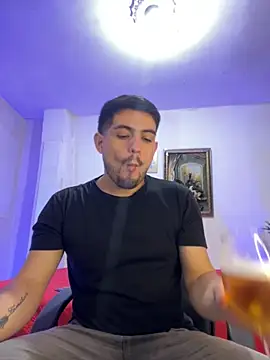 williamsmiiths16 online show from February 11, 3:12 pm