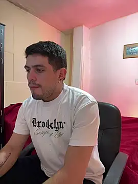 williamsmiiths16 online show from January 10, 3:24 am