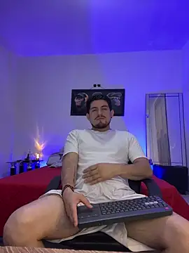 williamsmiiths16 online show from May 24, 2:50 pm