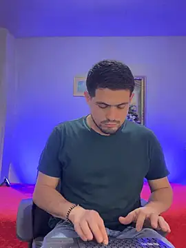 williamsmiiths16 online show from March 11, 12:32 pm