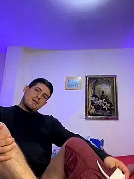 williamsmiiths16 online show from December 20, 4:43 pm