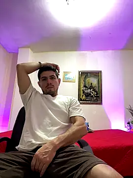 williamsmiiths16 online show from December 21, 4:19 pm