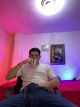 williamsmiiths16 online show from February 26, 2:06 pm