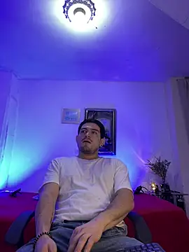 williamsmiiths16 online show from April 2, 12:12 pm