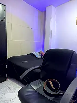 williamsmiiths16 online show from January 12, 5:20 pm