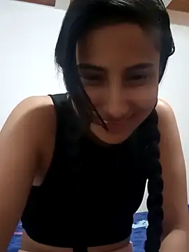 Vera Luna  online show from January 5, 6:33 pm