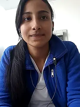 Vera Luna  online show from December 17, 6:02 pm