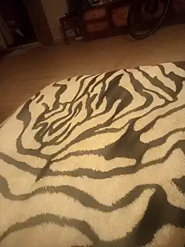 Sryyhxrhncfh online show from December 3, 7:57 pm