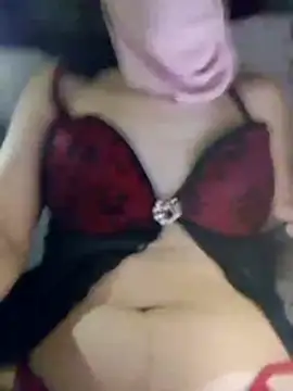 Snapshot of Almas-arabic chatting on July 10, 11:49 pm Almas-arabic online show from July 10, 11:49 pm