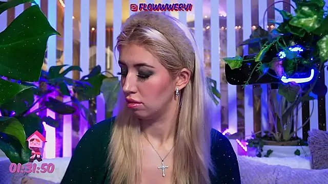 FlowweerGirl online show from February 2, 11:15 pm