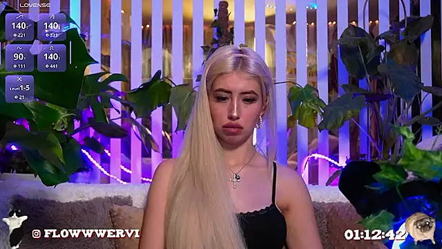 FlowweerGirl online show from February 17, 6:38 pm