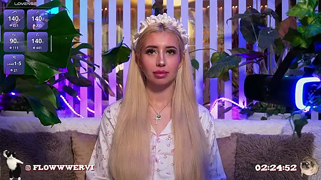 FlowweerGirl online show from February 19, 8:39 pm