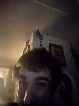 Snapshot of bigjohnson2914 chatting on December 20, 4:37 am bigjohnson2914 online show from December 20, 4:37 am