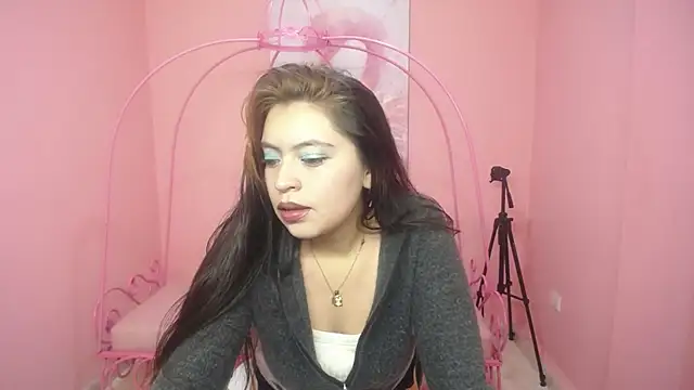 Snapshot of Anabeell_ chatting on December 14, 1:39 pm Anabeell online show from December 14, 1:39 pm