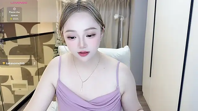 Star-XinX online show from February 21, 2:41 pm