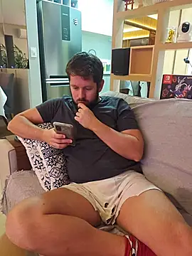 Snapshot of RipMyUnderwear chatting on May 12, 1:02 am RipMyUnderwear online show from May 12, 1:02 am