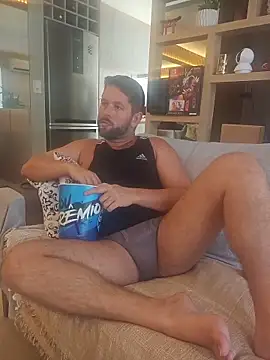 RipMyUnderwear online show from February 6, 6:15 pm