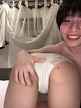 kai xoxo   online show from February 11, 1:55 pm