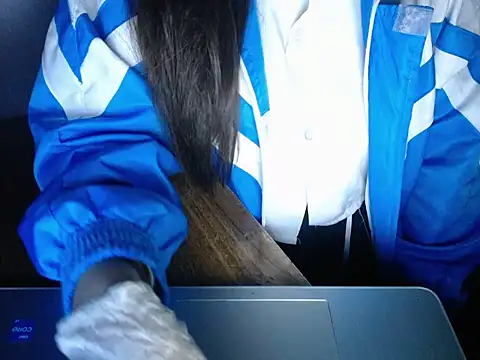 maian love online show from March 16, 7:49 pm