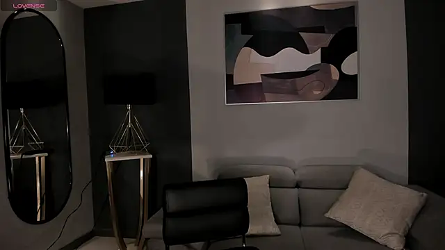 Snapshot of MadisonKane chatting on November 11, 11:05 am MadisonKane online show from November 11, 11:05 am