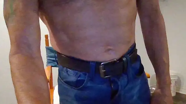 johnnymarino1010 online show from December 13, 9:43 pm