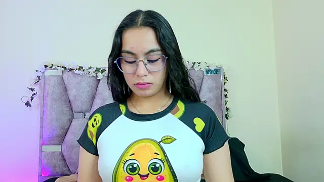 iris and damian online show from March 4, 10:45 am