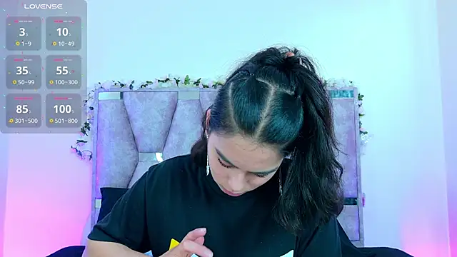 iris and damian online show from April 2, 4:13 pm