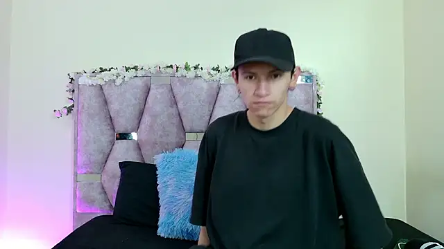 iris and damian online show from February 22, 5:25 pm