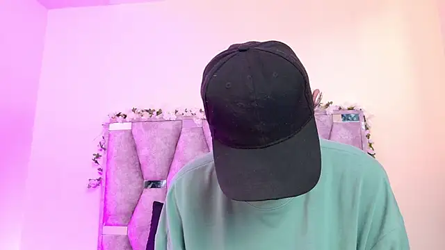 iris and damian online show from March 13, 5:18 pm