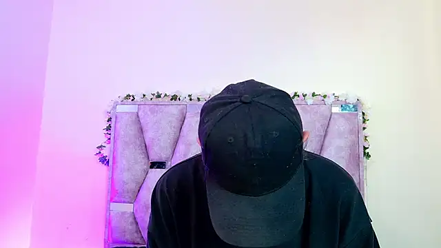 iris and damian online show from March 18, 5:47 pm