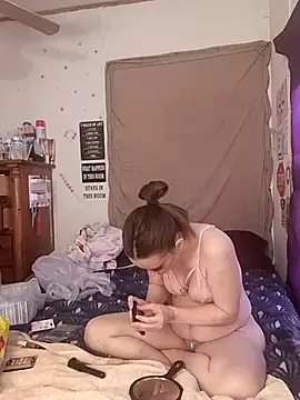 snowbird1117 online show from February 17, 8:17 pm