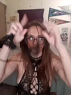 snowbird1117 online show from April 2, 10:55 am