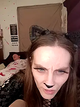 snowbird1117 online show from February 16, 3:27 am