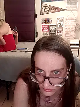 snowbird1117 online show from April 17, 8:39 am