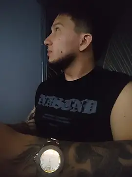 GideonCartie online show from January 19, 4:49 am